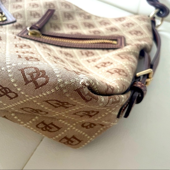 Vintage Dooney & Bourke Handbag - Picture 6 of 10
